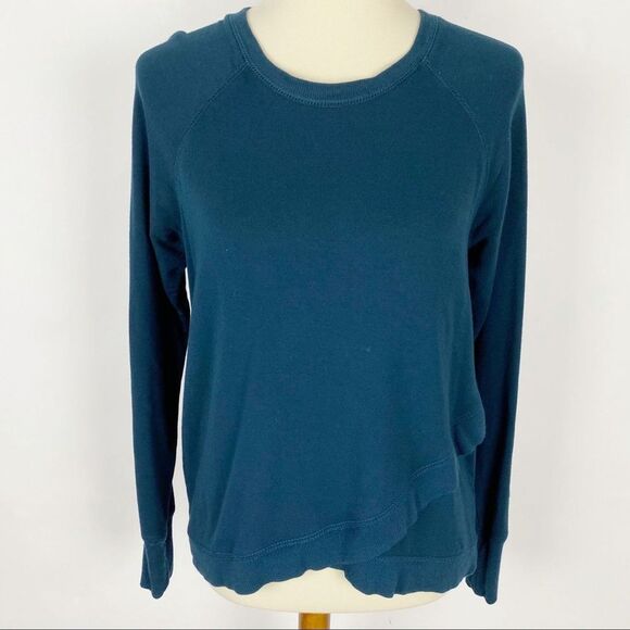Active Life Abyss Blue Tulip Hem Knit Pullover Sweater Women M - Picture 1 of 5